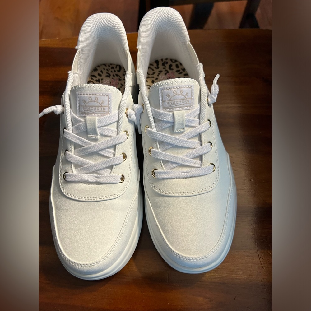Never Worn Bobs Sketchers Slip ins